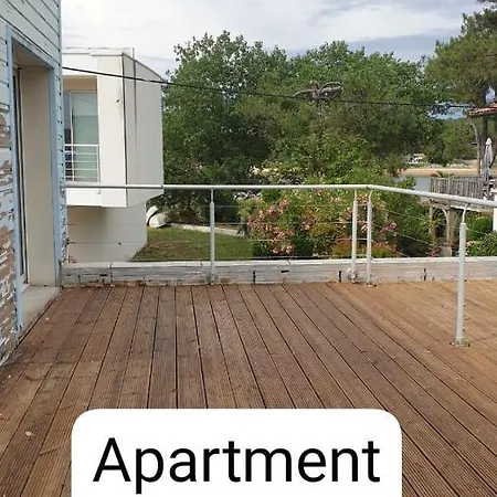 Waterfront Private Entrance 2bedrooms Apartment *